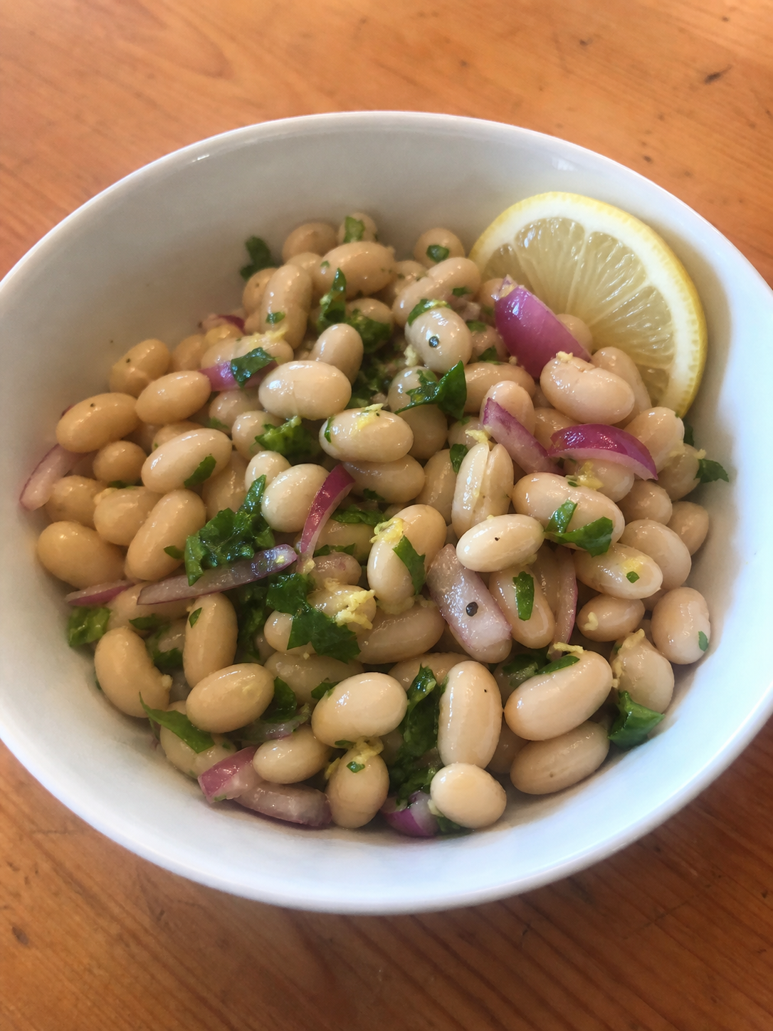 Simple white bean salad with lemon