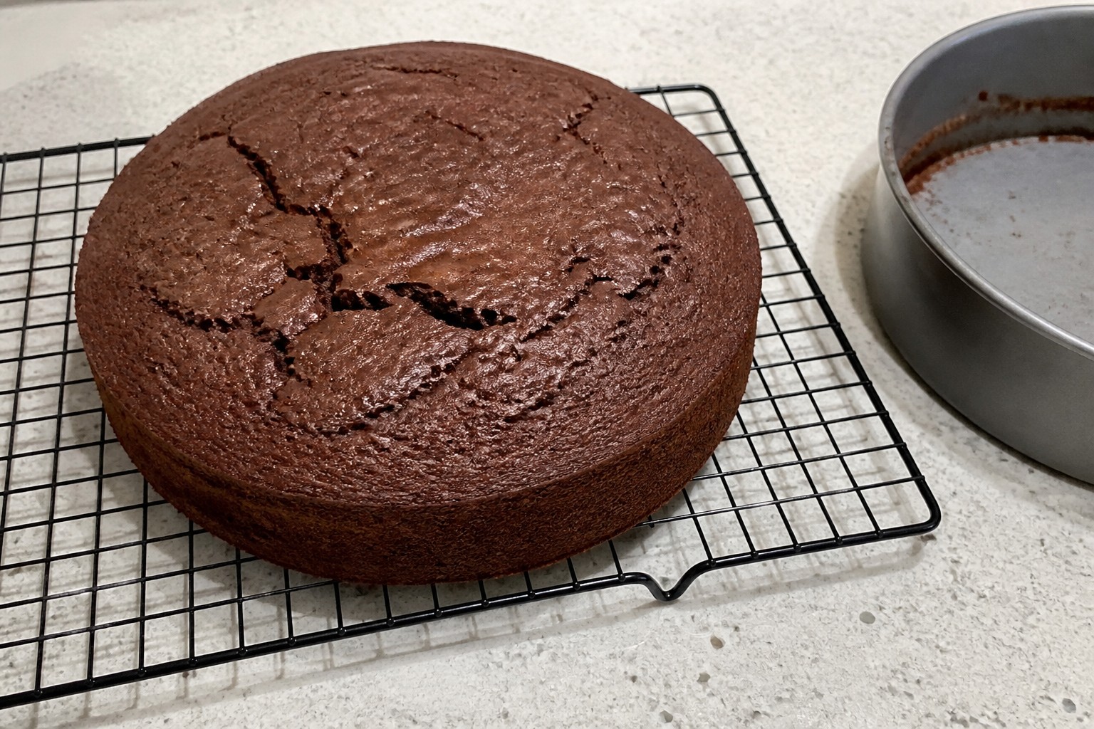 A practical a Sacher cake that cracks while baking, cooling or slicing step
