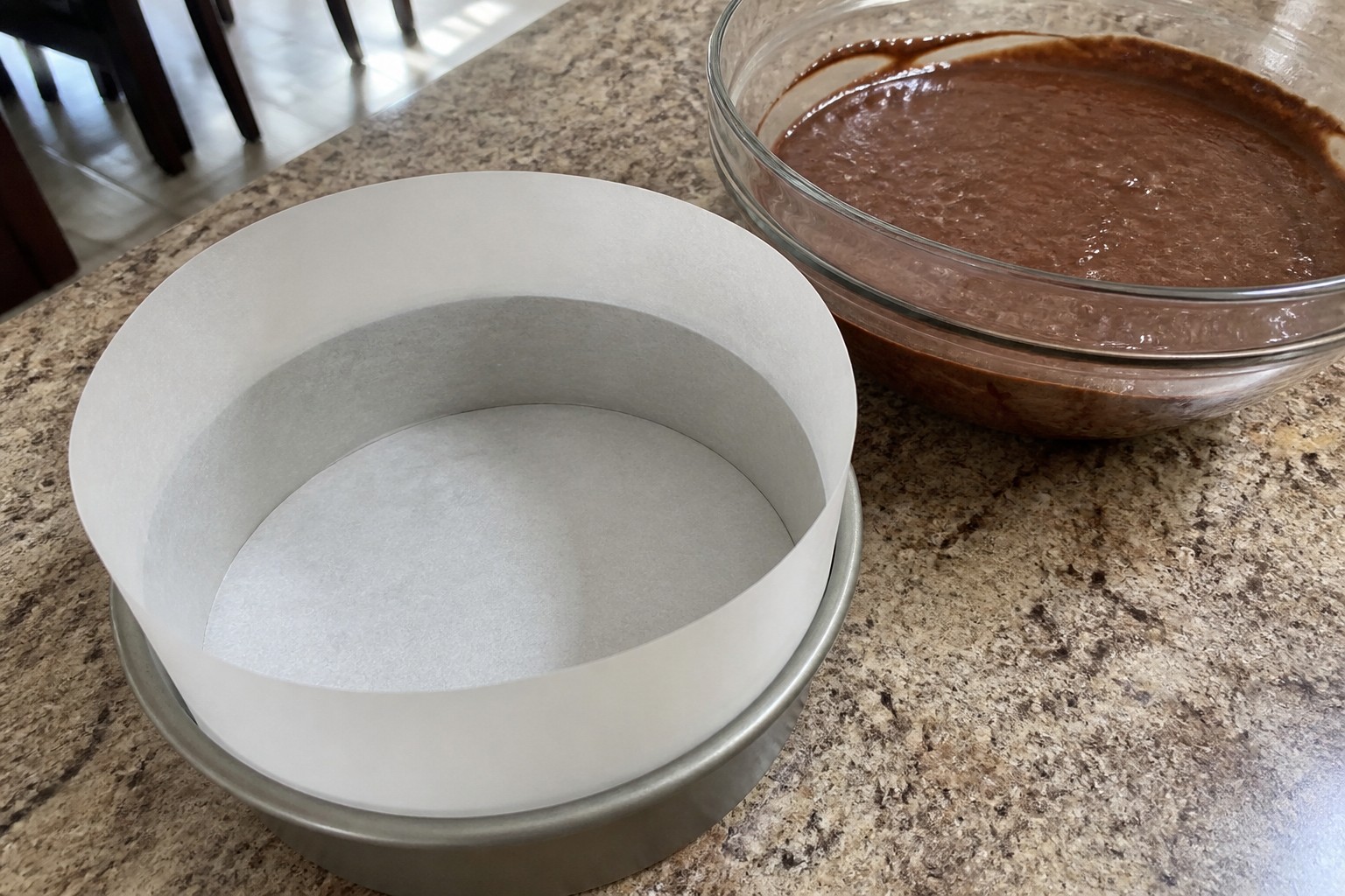 A practical choosing the right cake pan and scaling a Sacher cake step