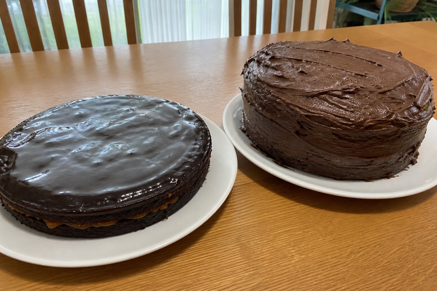 Sacher cake vs Chocolate Cake: What Makes the Apricot Version Different? in a home kitchen